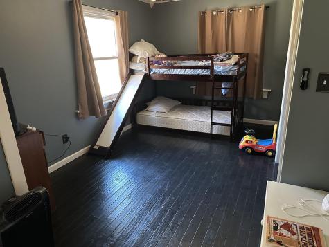 79 Punkin Center Road Fairview WV 26570