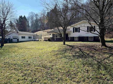 79 Punkin Center Road Fairview WV 26570