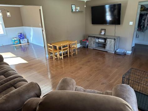 79 Punkin Center Road Fairview WV 26570