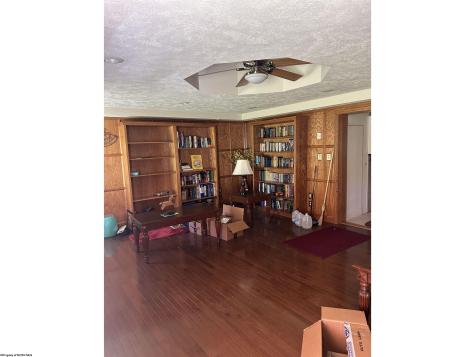 1014 Indiana Avenue Fairmont WV 26554-3151