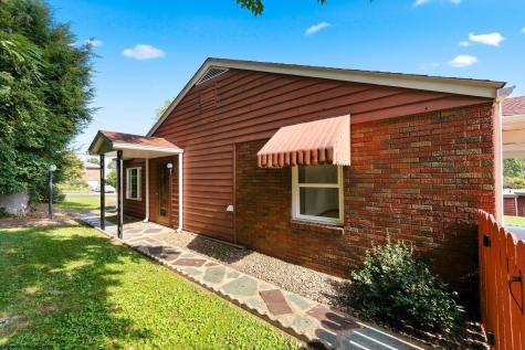 441 Morgantown Street Uniontown PA 15401