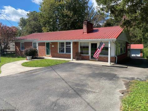105 Wilton Avenue Elkins WV 26241