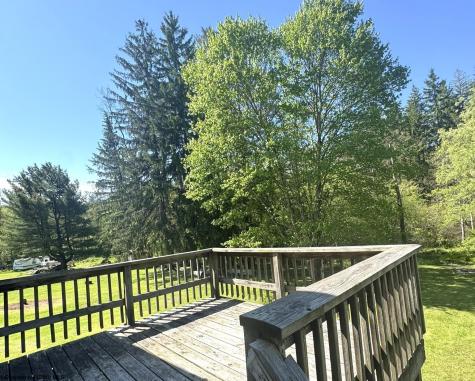 487 Oak Street Kingwood WV 26537