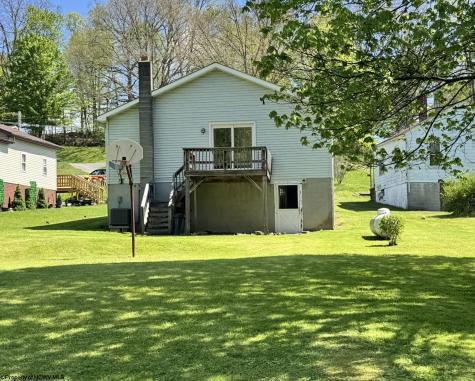487 Oak Street Kingwood WV 26537