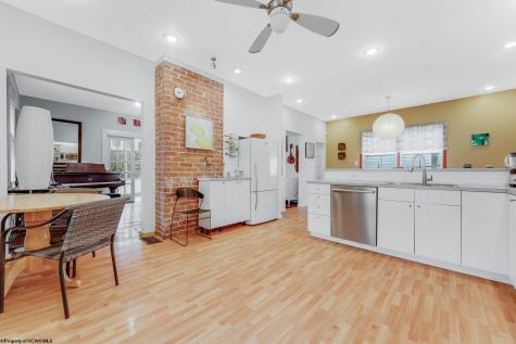 813 Ridgeway Avenue Morgantown WV 26505