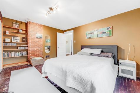 813 Ridgeway Avenue Morgantown WV 26505