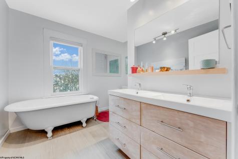 813 Ridgeway Avenue Morgantown WV 26505