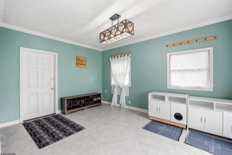 1102 Deerfield Drive Fairmont WV 26554
