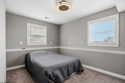 1102 Deerfield Drive Fairmont WV 26554
