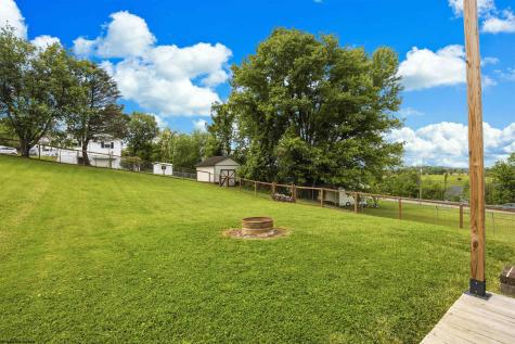 1102 Deerfield Drive Fairmont WV 26554