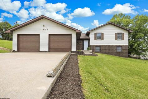 1102 Deerfield Drive Fairmont WV 26554