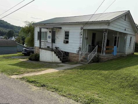 8265 Gordon Street Stonewood WV 26301
