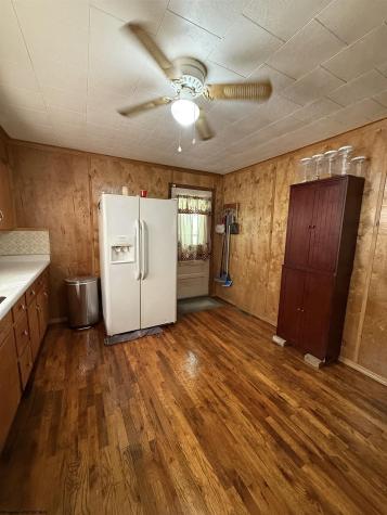8265 Gordon Street Stonewood WV 26301