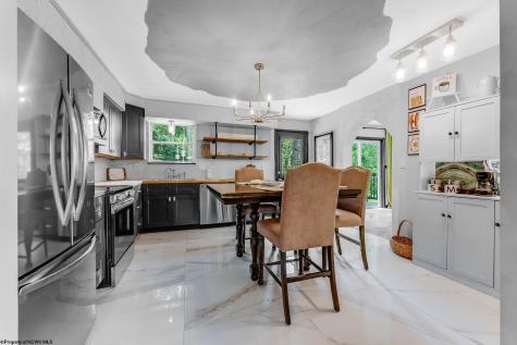 663 Kenwood Place Morgantown WV 26505