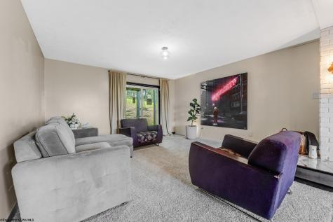 663 Kenwood Place Morgantown WV 26505