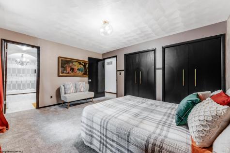 663 Kenwood Place Morgantown WV 26505