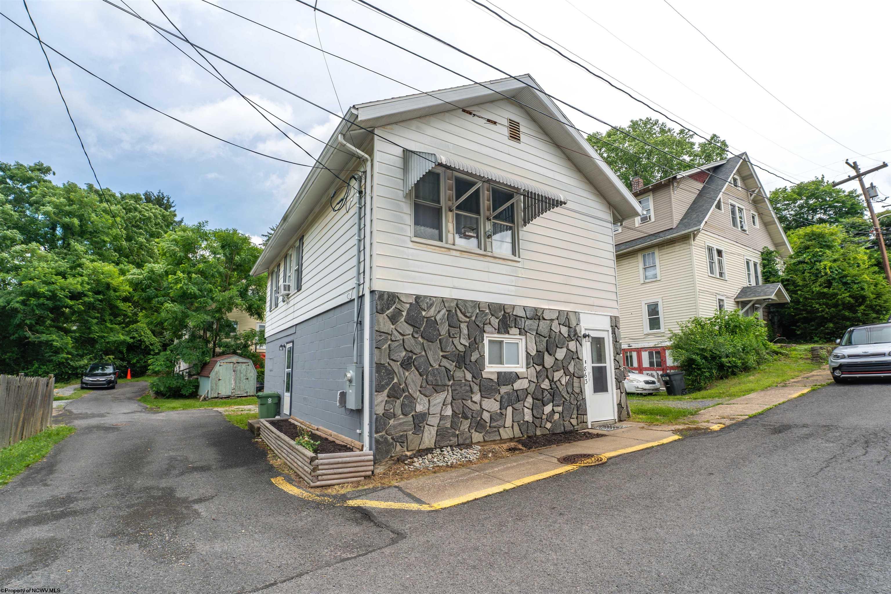 863 Harrison Street Morgantown WV 26505