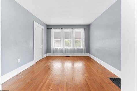 863 Harrison Street Morgantown WV 26505