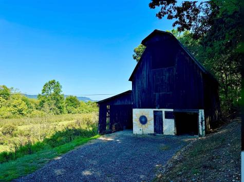 624 Arnold Hill Road Elkins WV 26241