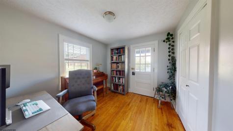 8 Colonial Way Fairmont WV 26554