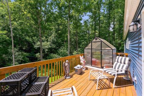 65 Holleran Heights Kingwood WV 26537
