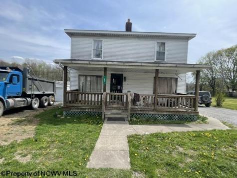 83 3rd Street Bretz WV 26524