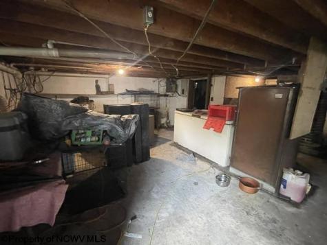 83 3rd Street Bretz WV 26524