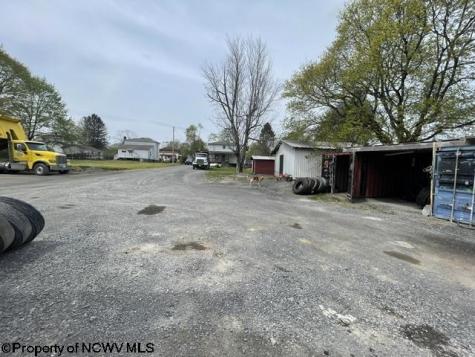 83 3rd Street Bretz WV 26524
