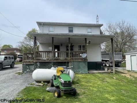 83 3rd Street Bretz WV 26524