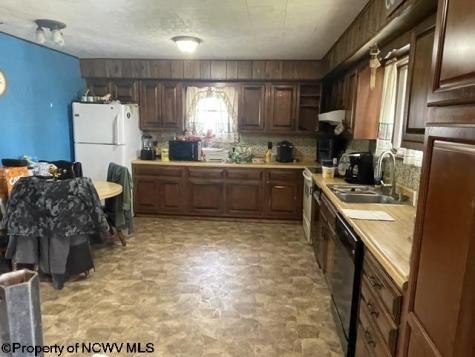 83 3rd Street Bretz WV 26524
