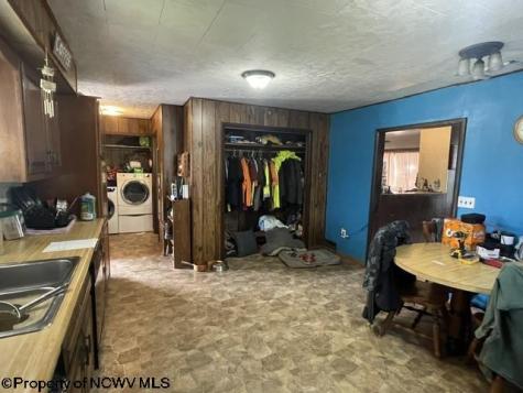 83 3rd Street Bretz WV 26524