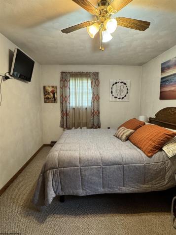 835 Morgantown Avenue Newburg WV 26410