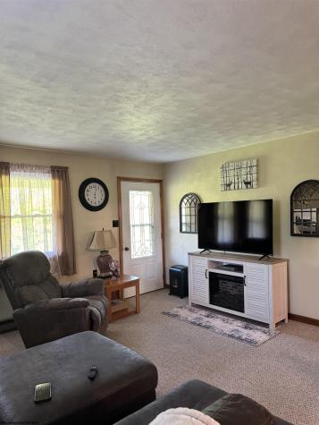 835 Morgantown Avenue Newburg WV 26410
