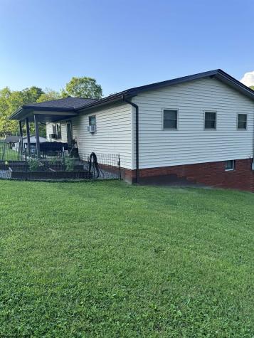 835 Morgantown Avenue Newburg WV 26410