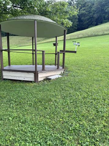 835 Morgantown Avenue Newburg WV 26410