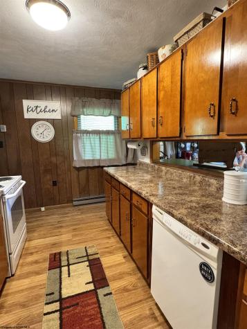 835 Morgantown Avenue Newburg WV 26410
