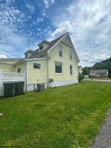 11 Park Street Buckhannon WV 26201-9147