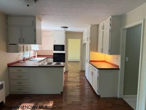 242 Bearhunter Estates Elkins WV 26241