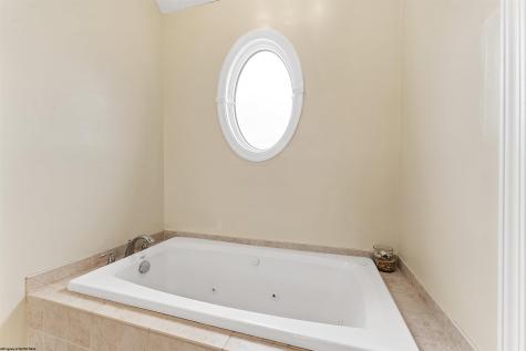512 Meteor Drive Morgantown WV 26508