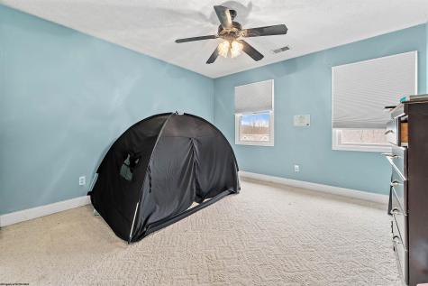 512 Meteor Drive Morgantown WV 26508