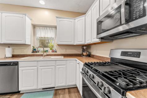 512 Meteor Drive Morgantown WV 26508