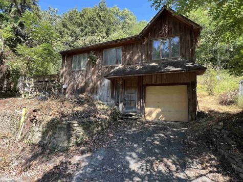 318 Harpertown Road Elkins WV 26241