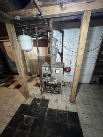 318 Harpertown Road Elkins WV 26241