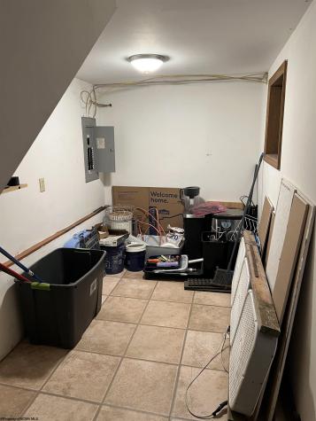 318 Harpertown Road Elkins WV 26241