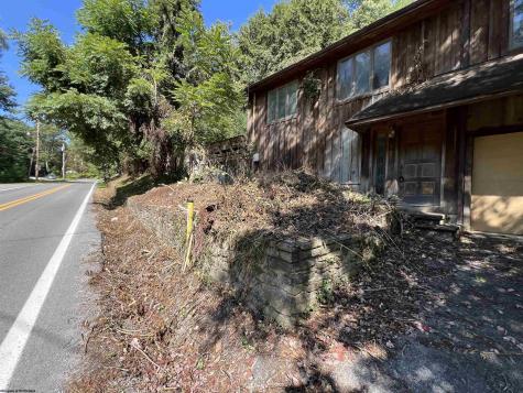 318 Harpertown Road Elkins WV 26241