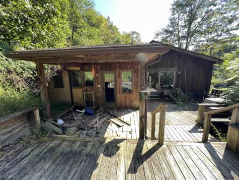 318 Harpertown Road Elkins WV 26241