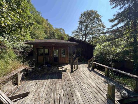 318 Harpertown Road Elkins WV 26241