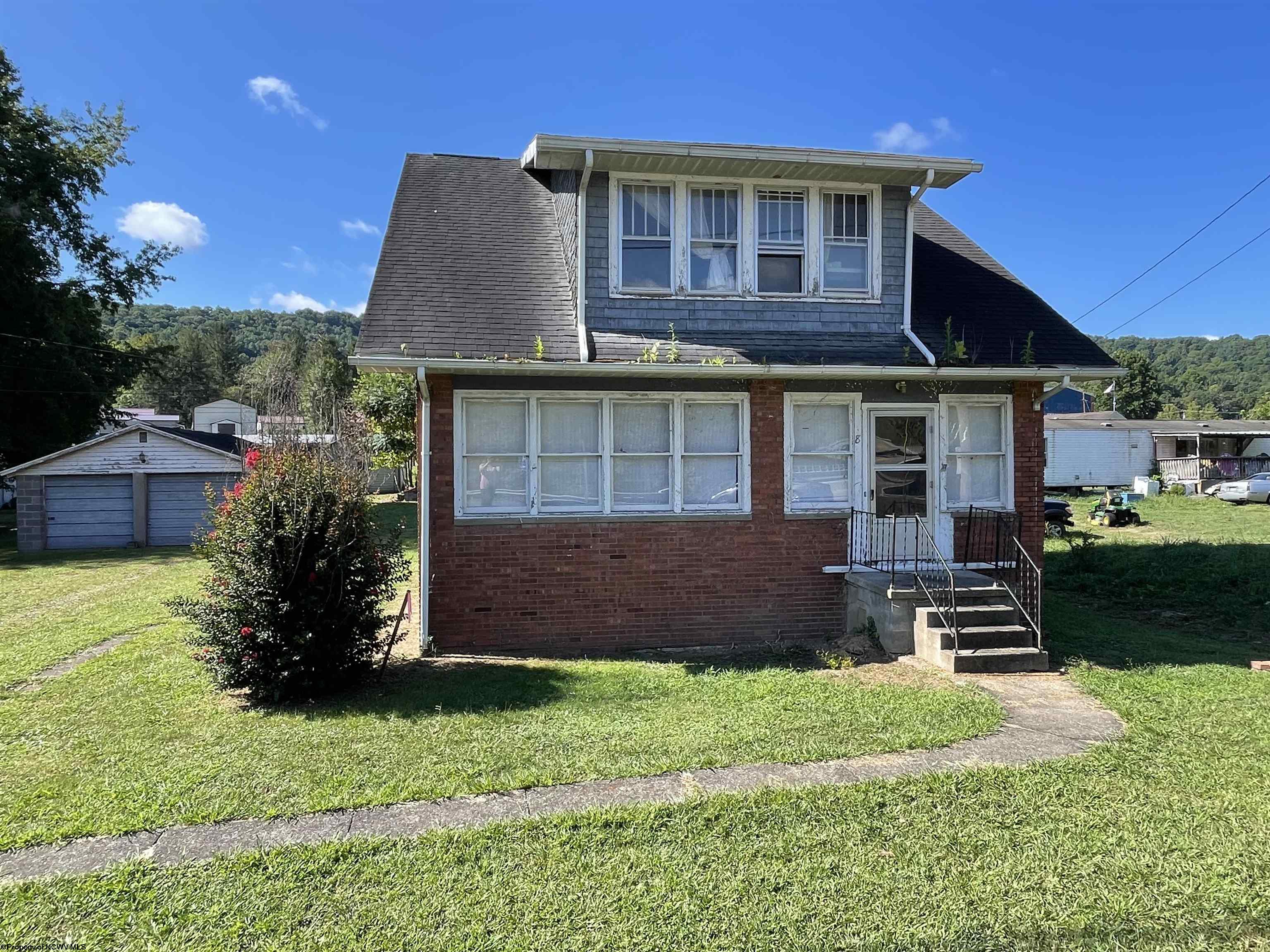 8 Skin Creek Road Weston WV 26452