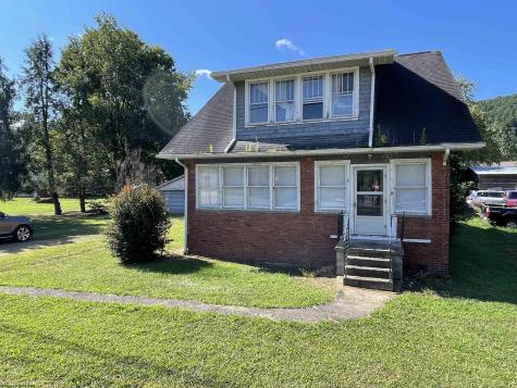 8 Skin Creek Road Weston WV 26452