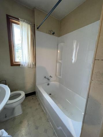 8 Skin Creek Road Weston WV 26452